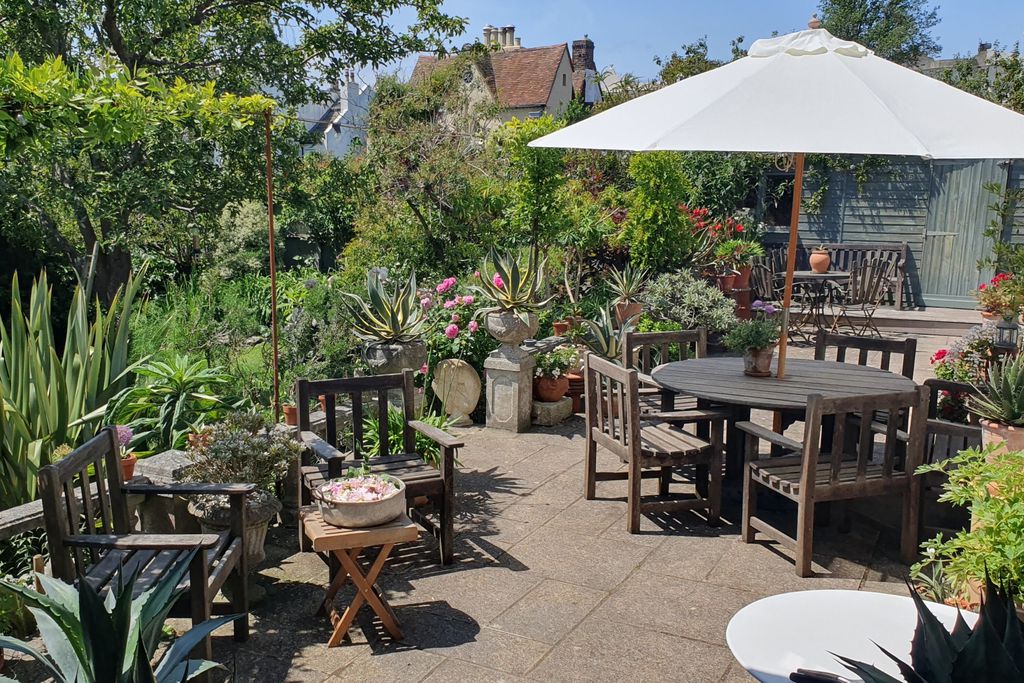 The Lodge 2 - Gallery