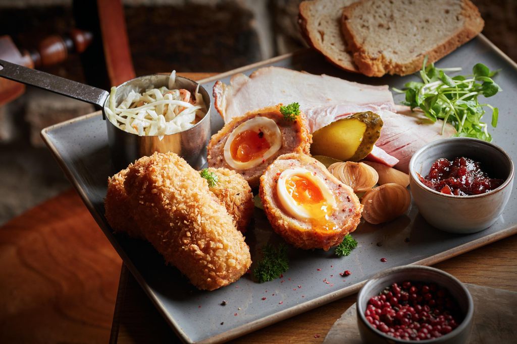 The Plume of Feathers 17 - Gallery