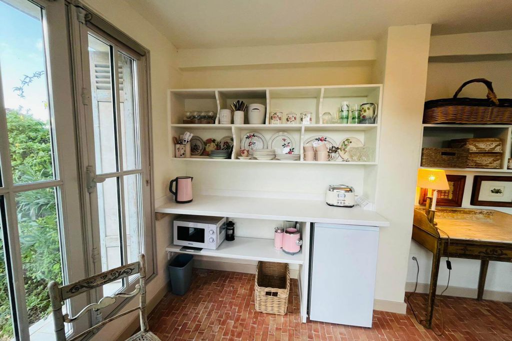 Beachhouse Barn, Medoc gallery 4 - Gallery