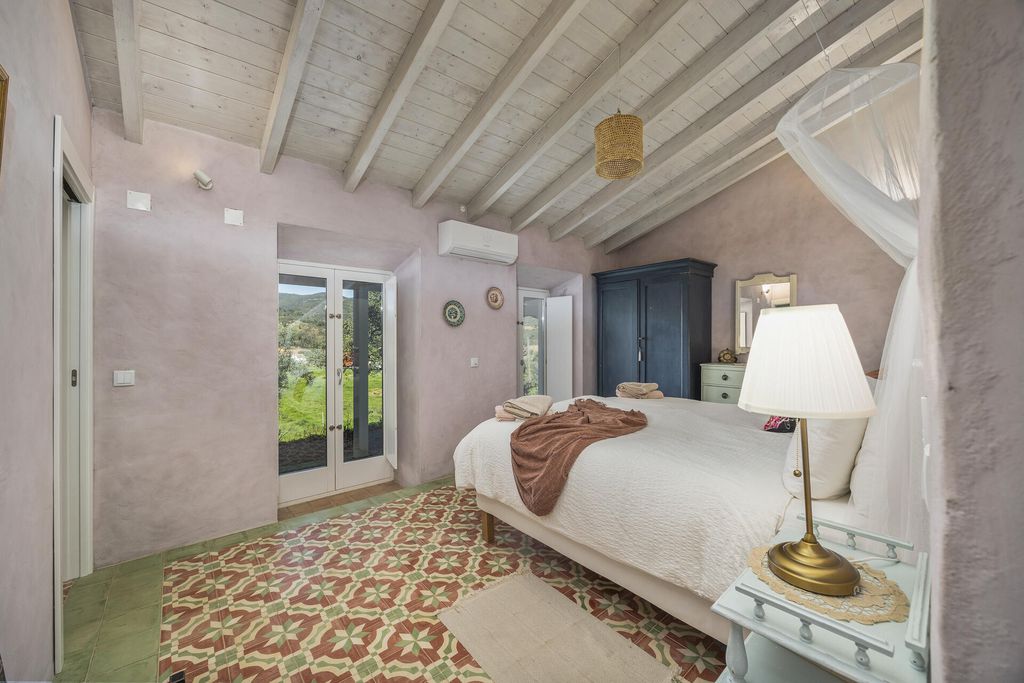 Cova do Coração 7 - Gallery