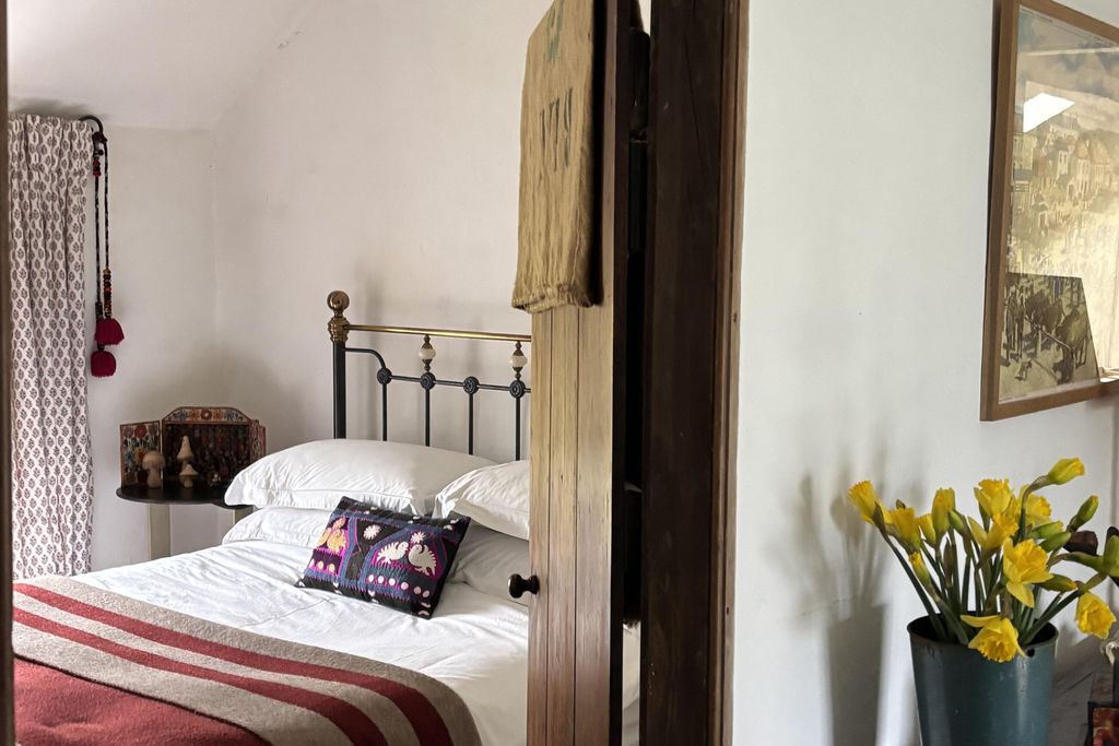 Garth Gell Farmhouse 14 - Gallery