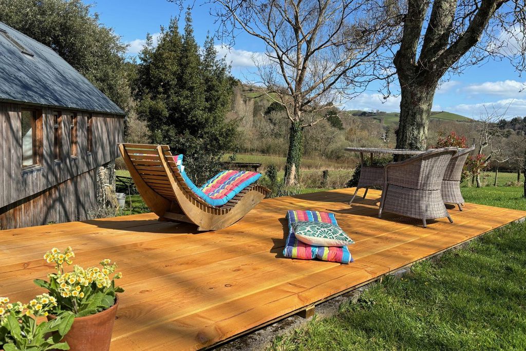 Orchard Bank Barn 9 - Gallery