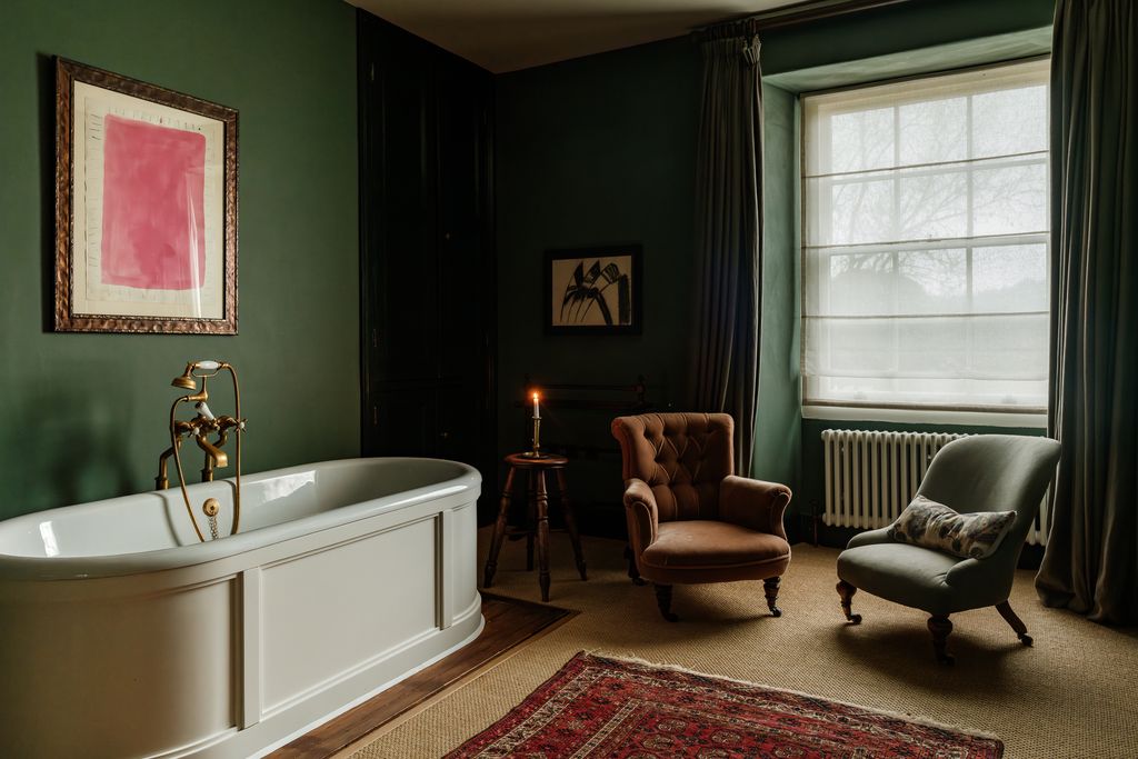 The Bradley Hare 5 - Gallery