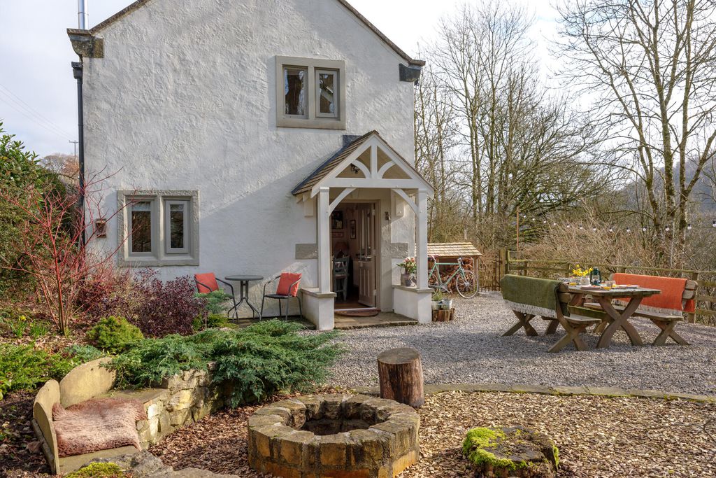 Little Bank 1 - Gallery