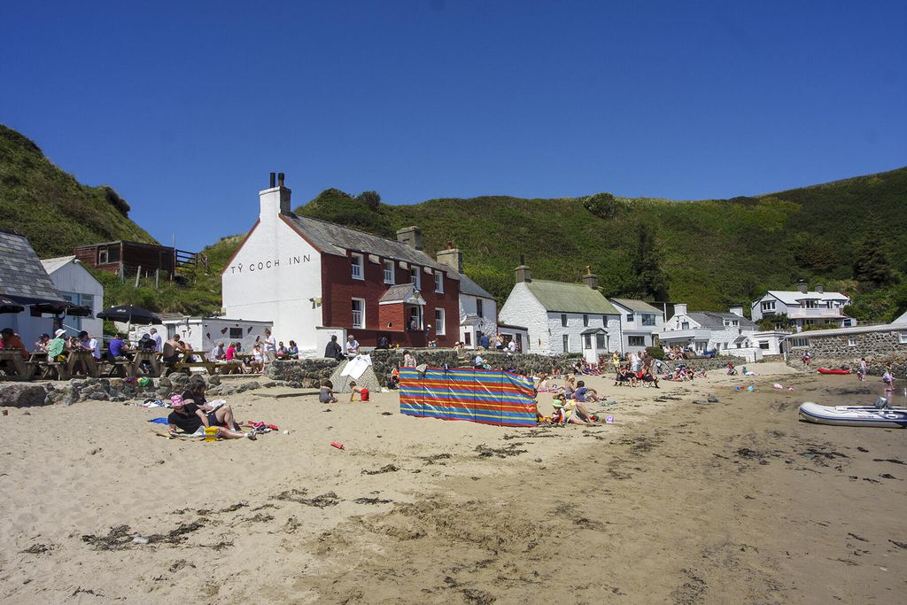 Hafod Cae Maen 6 - Gallery