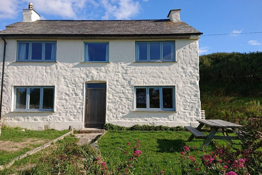 Porth Farmhouse 1 - Gallery