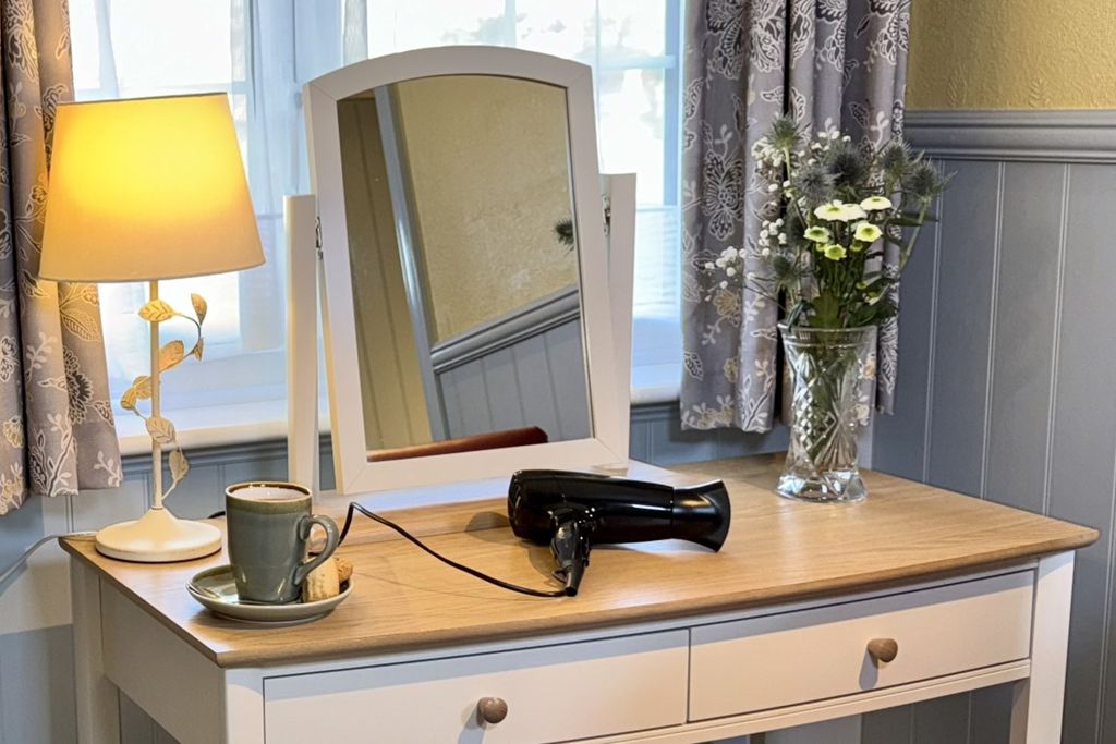 Sibton White Horse 7 - Gallery