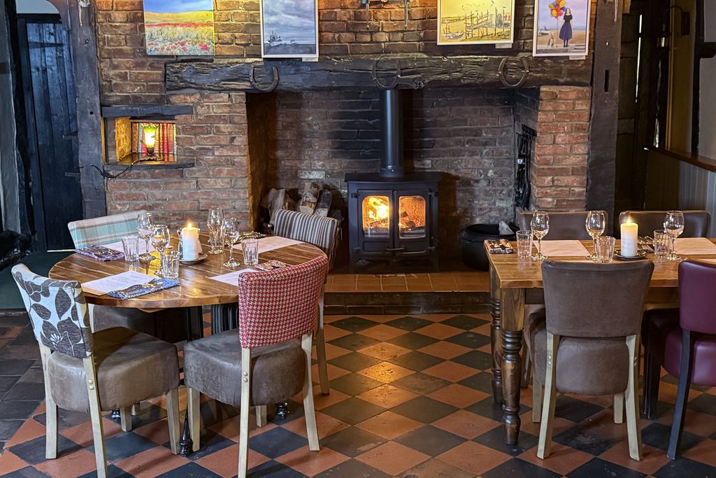 Sibton White Horse 5 - Gallery