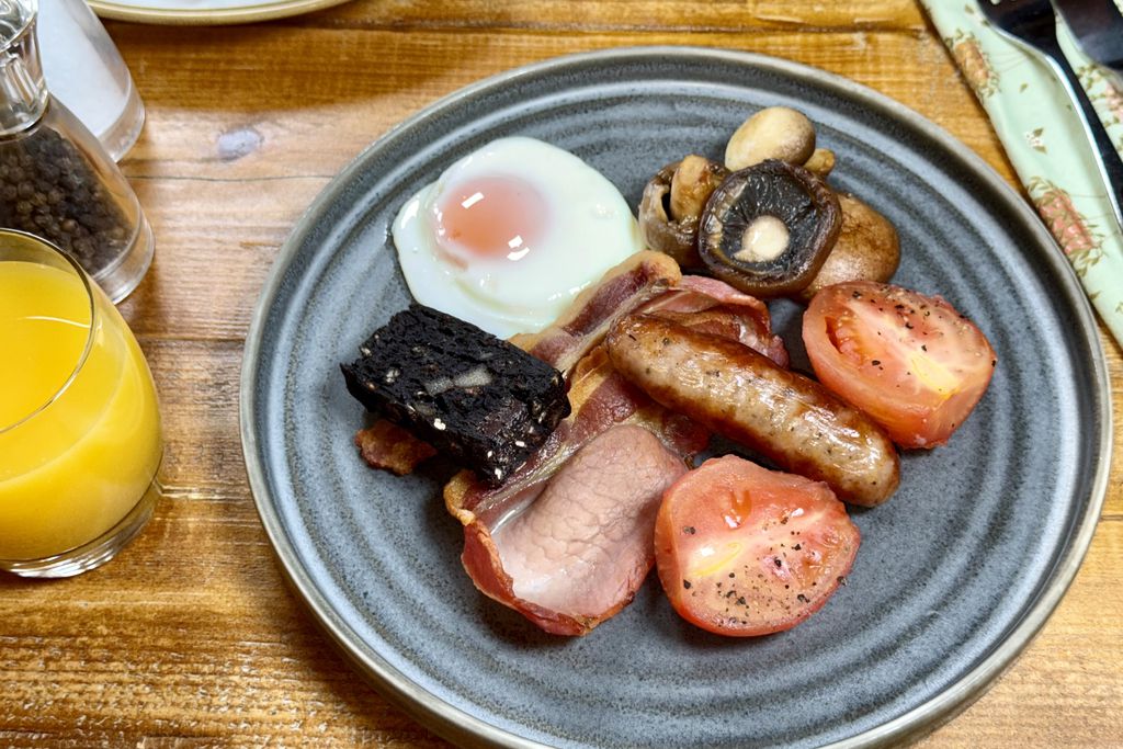 Sibton White Horse 16 - Gallery