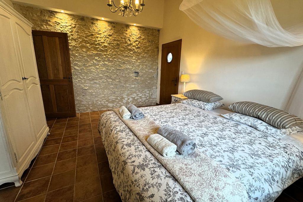 The Wine Lodge 5 - Gallery