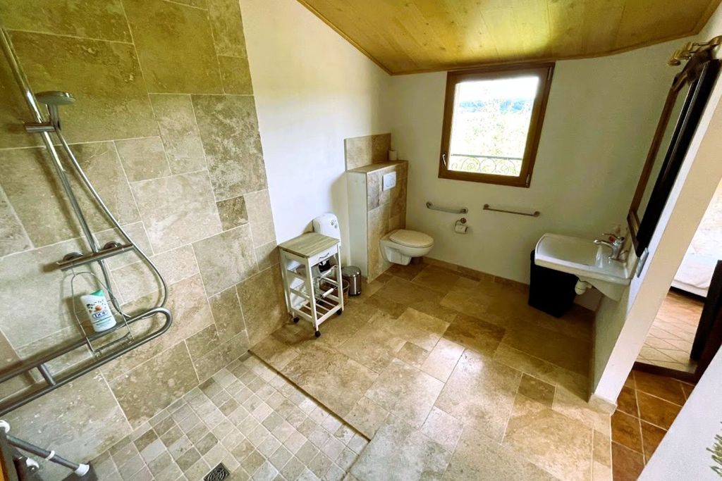 The Wine Lodge 7 - Gallery