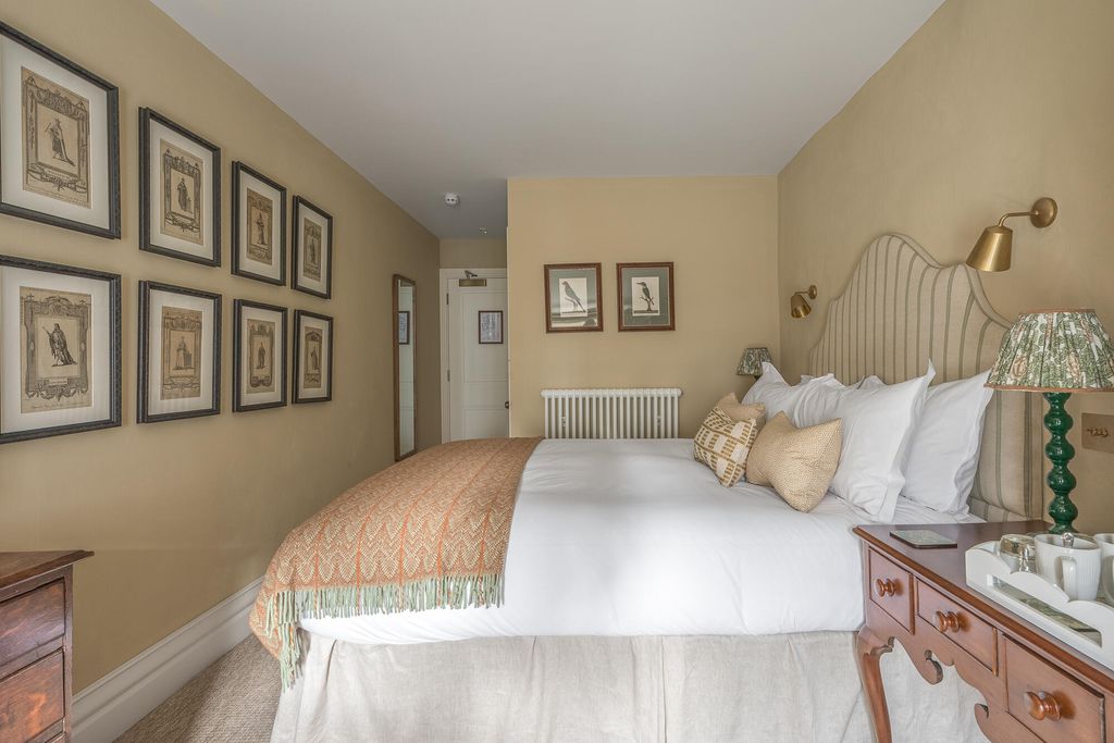 The King's Arms 7 - Gallery