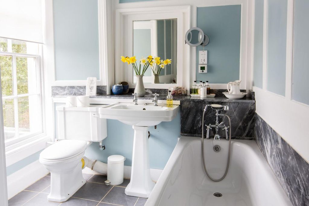 Fyfield Manor 12 - Gallery