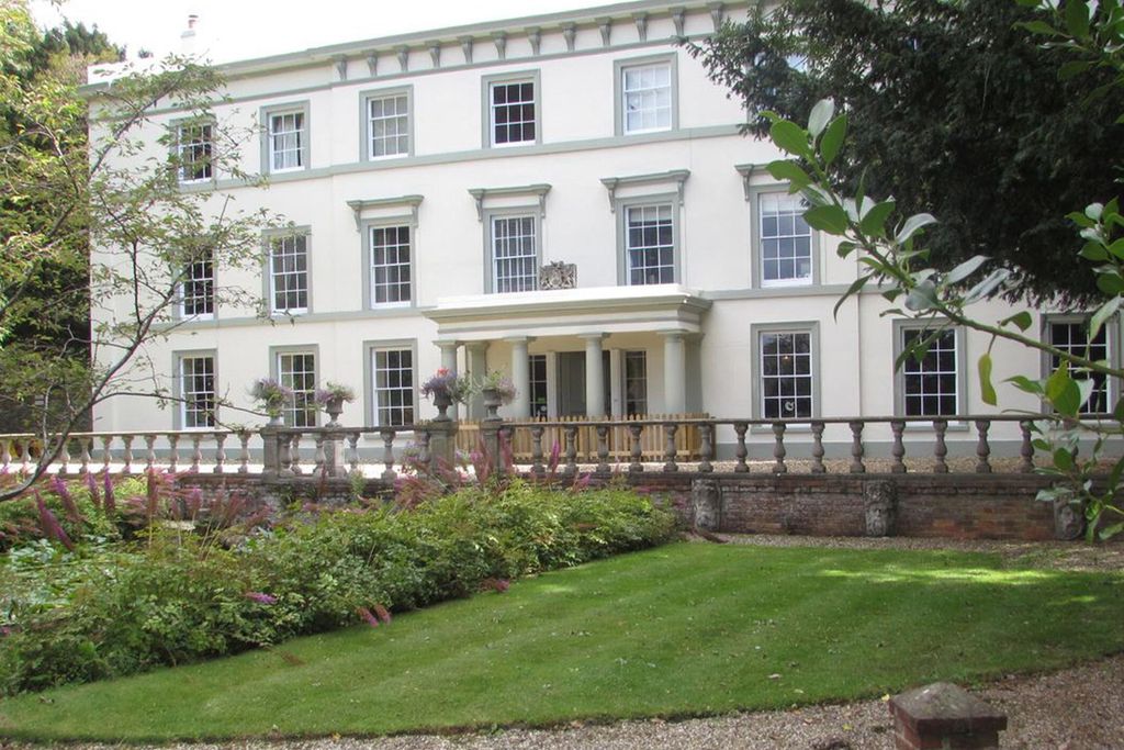 Fyfield Manor 14 - Gallery