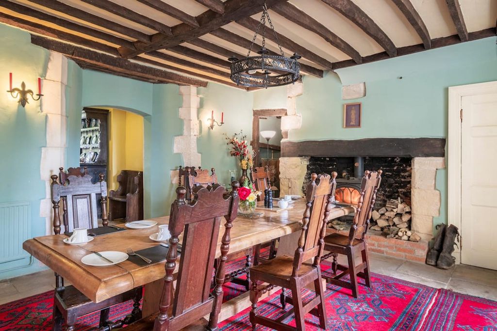 Fyfield Manor 15 - Gallery