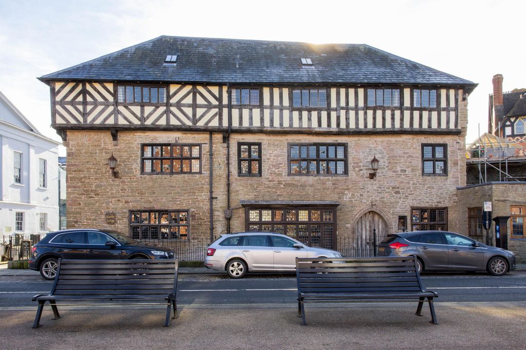 Castle Lodge 20 - Gallery