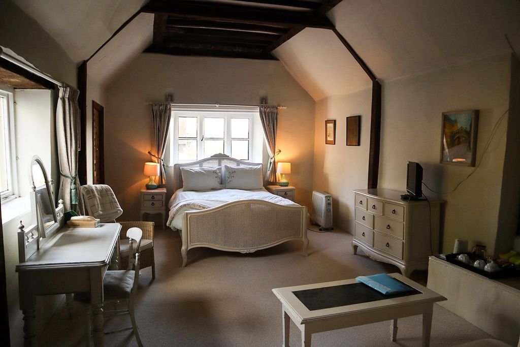 Fyfield Manor 14 - Gallery