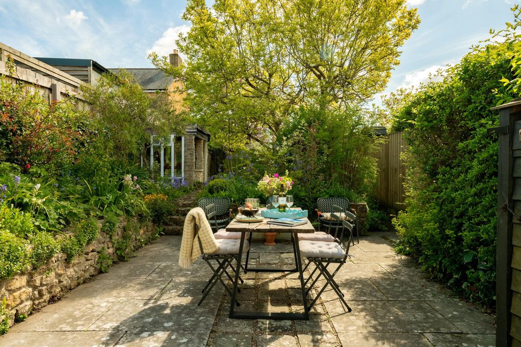 Blackbird Cottage 11 - Gallery