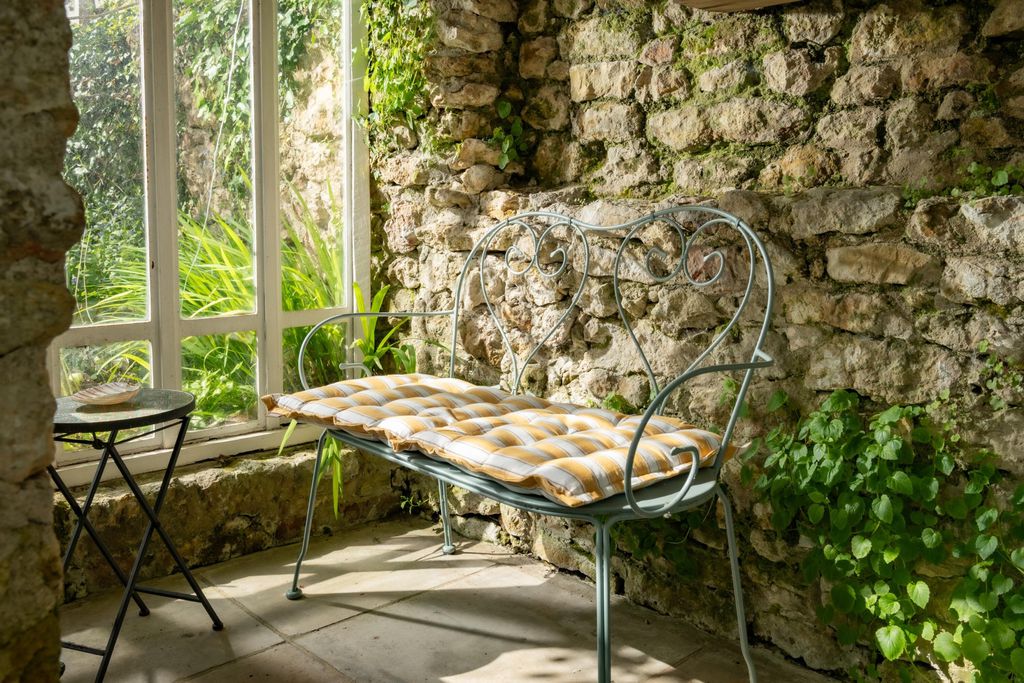 Blackbird Cottage 19 - Gallery