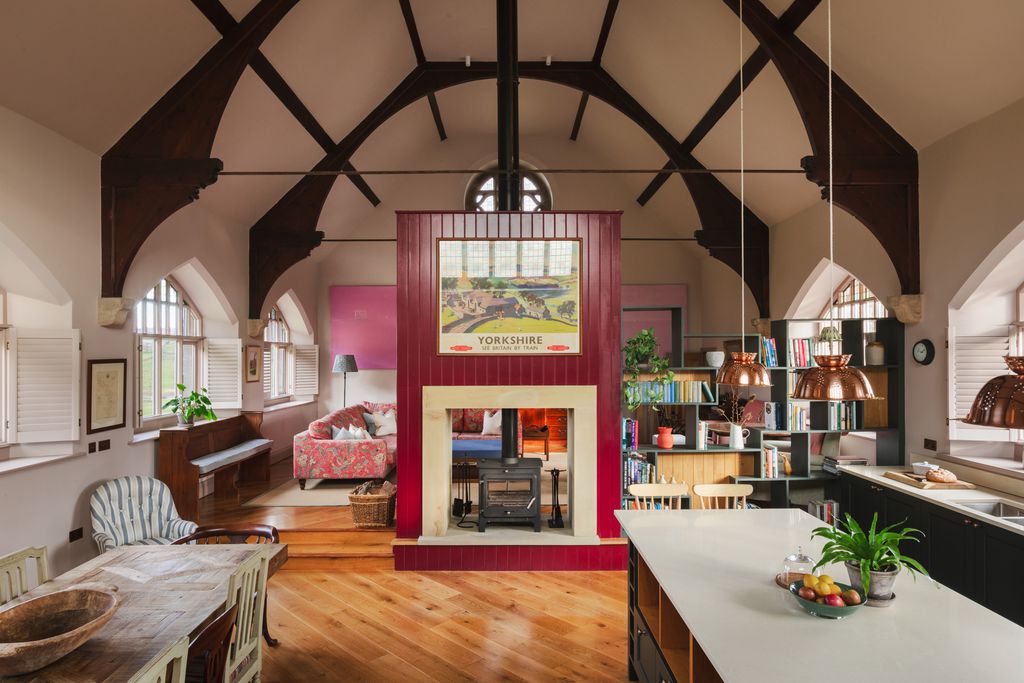 Wesleyan Cottage 2 - Gallery