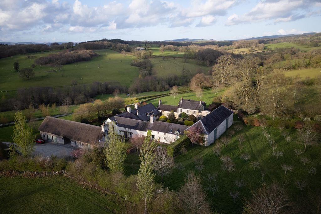 Llwynwermod Estate - Gatekeepers Cottage 1 - Gallery