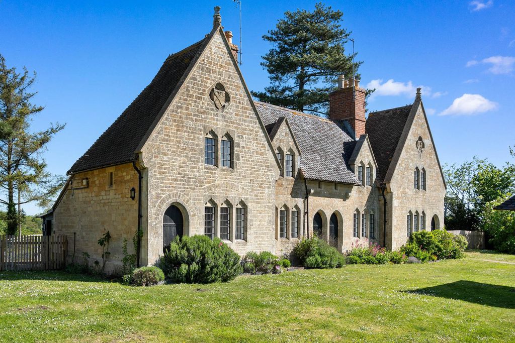 The Alms House West at Forthampton Estate 2 - Gallery