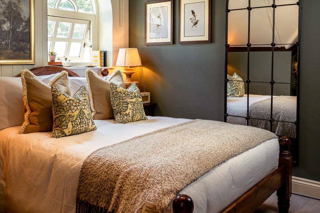 High Corner Inn 4 - Gallery