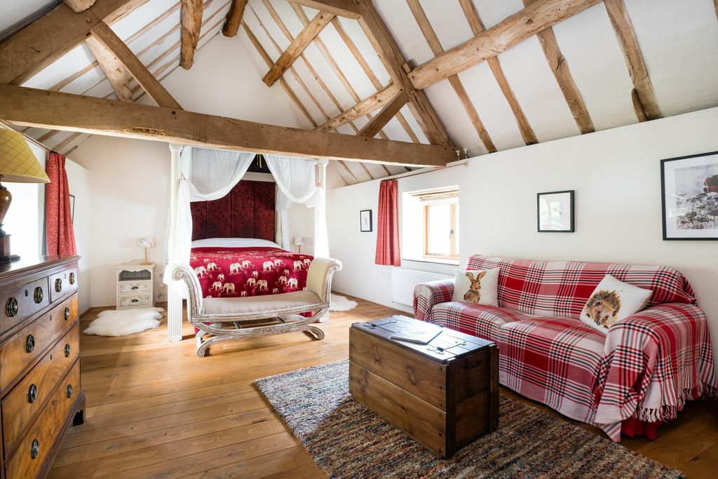 Hop Pickers' House 10 - Gallery