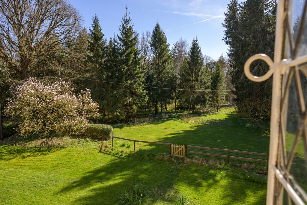 Hollybush Cottage at Badminton Estate 4 - Gallery