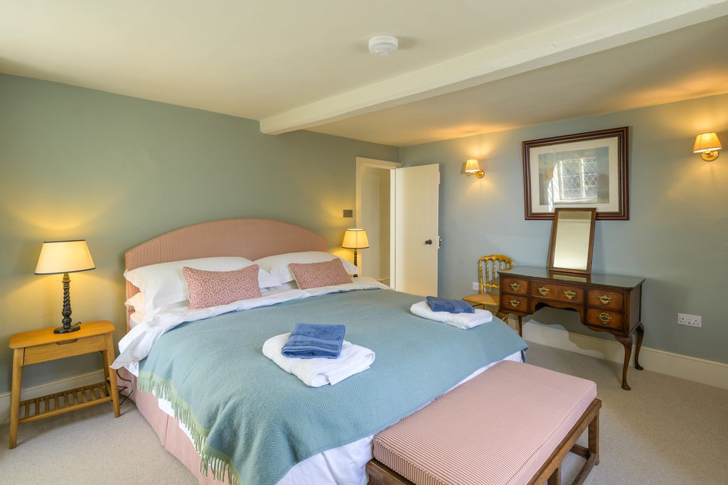 Hollybush Cottage at Badminton Estate 6 - Gallery