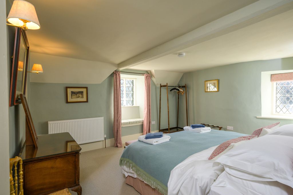 Hollybush Cottage at Badminton Estate 7 - Gallery