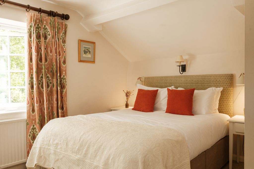 The Queen's Arms 10 - Gallery