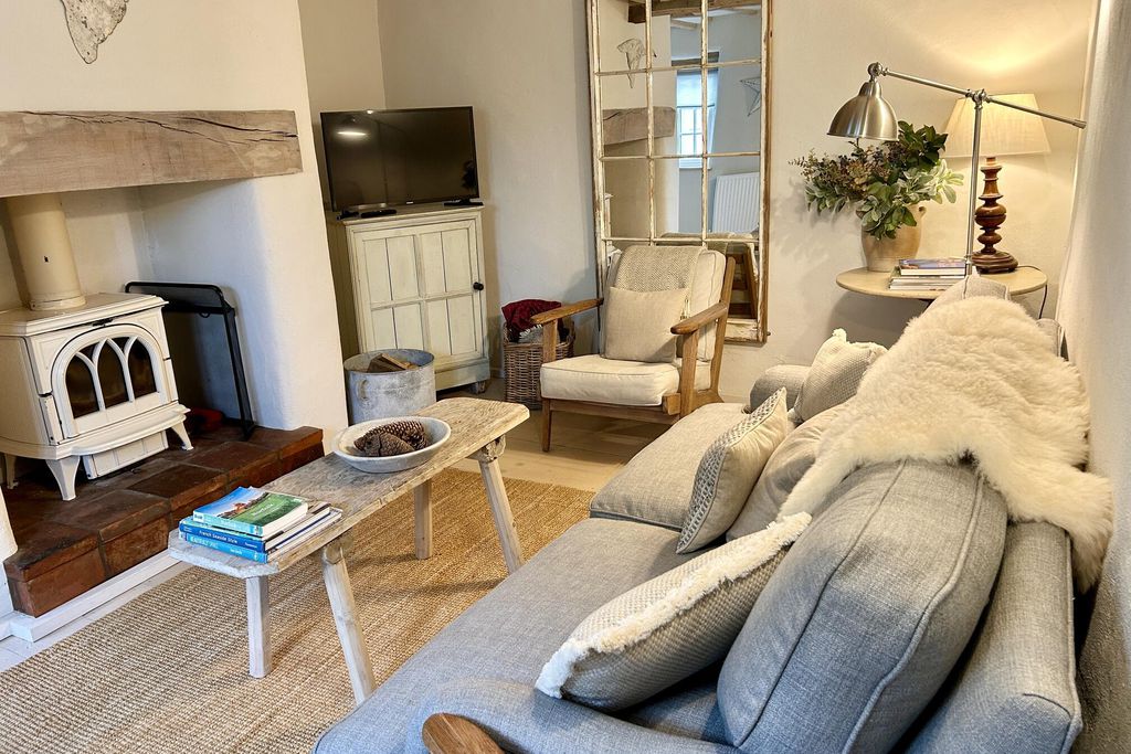 The Beekeeper's Cottage 10 - Gallery