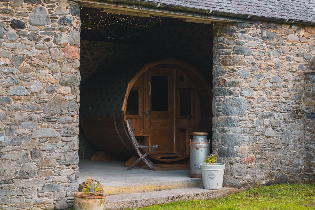 The Pijjery at Easter Knowe 12 - Gallery