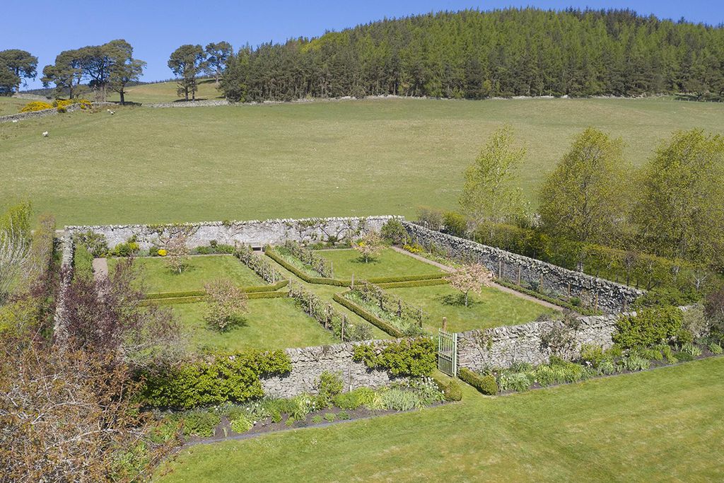 The Pijjery at Easter Knowe 16 - Gallery