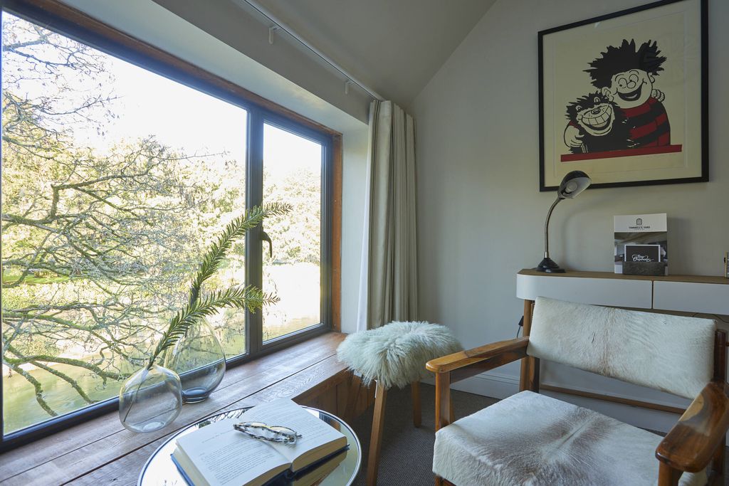 Timbrell's Yard 13 - Gallery
