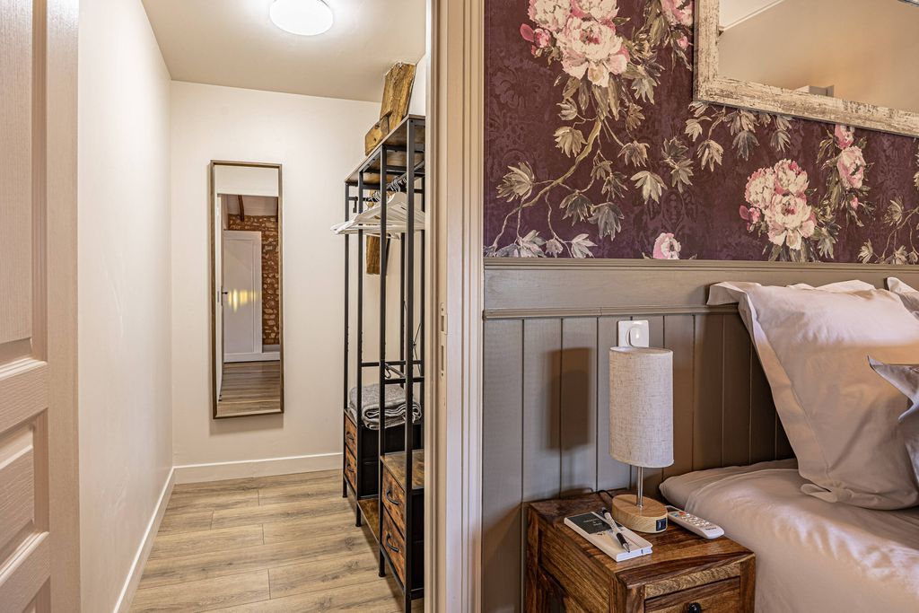La Mouy 14 - Gallery