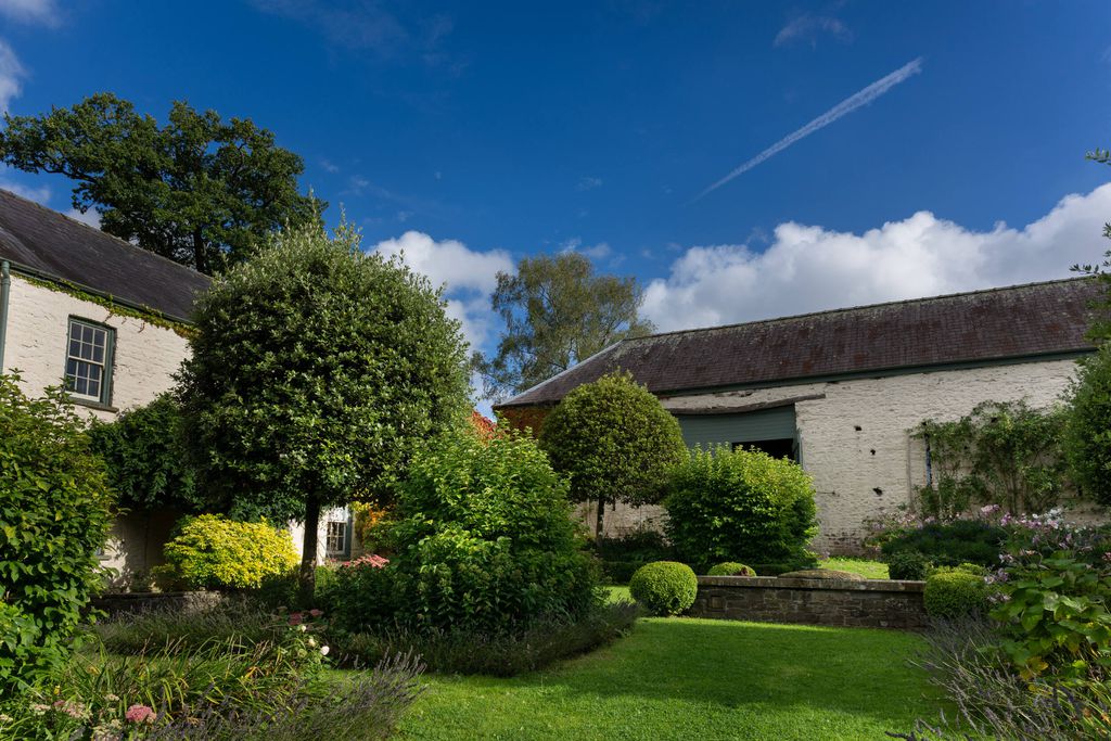Llwynwermod Estate - West Cottage 14 - Gallery