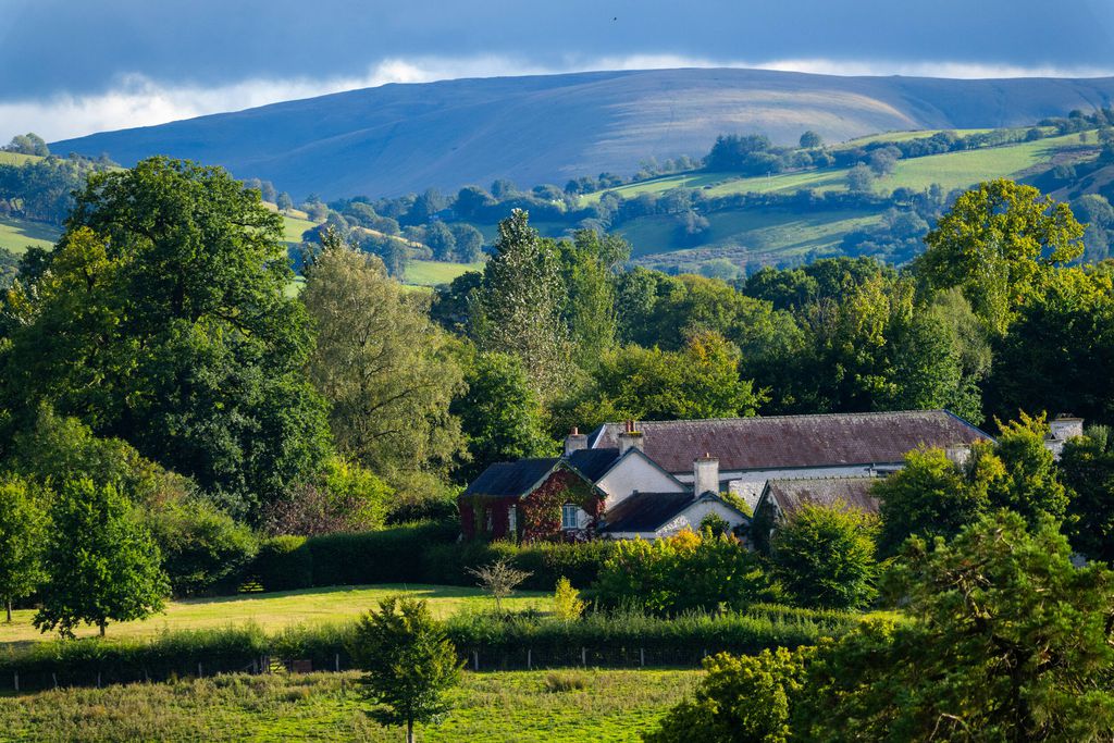 Llwynwermod Estate - Gatekeepers Cottage 1 - Gallery