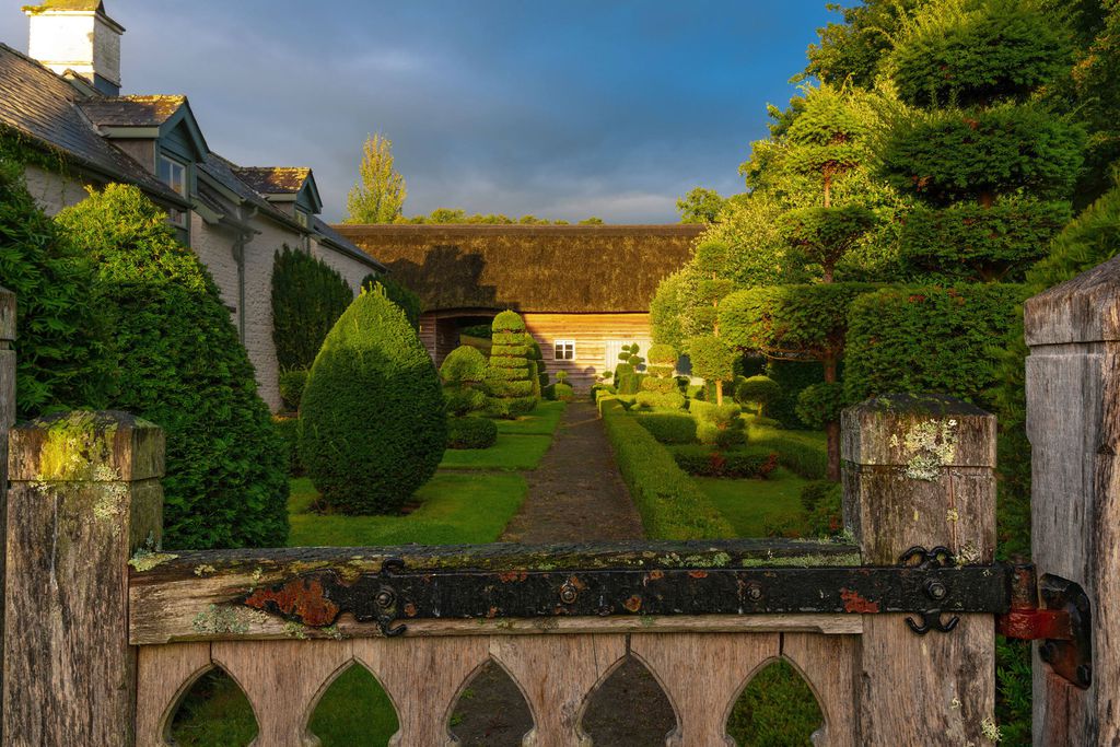 Llwynwermod Estate - Gatekeepers Cottage 16 - Gallery