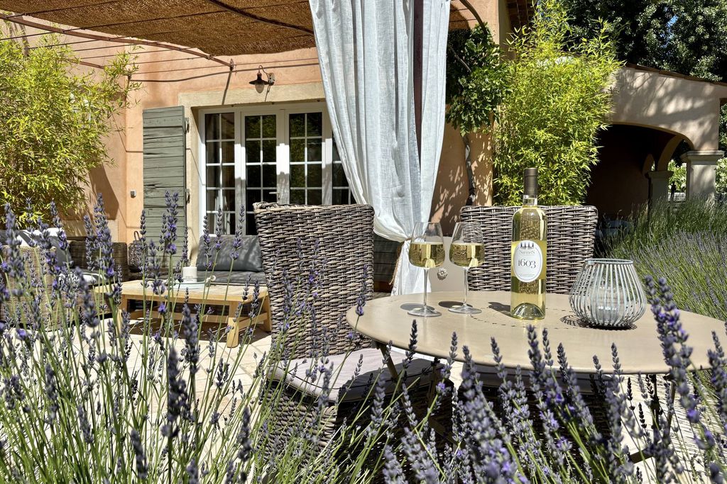 La Bastide des Amandiers - L'Atelier 9 - Gallery
