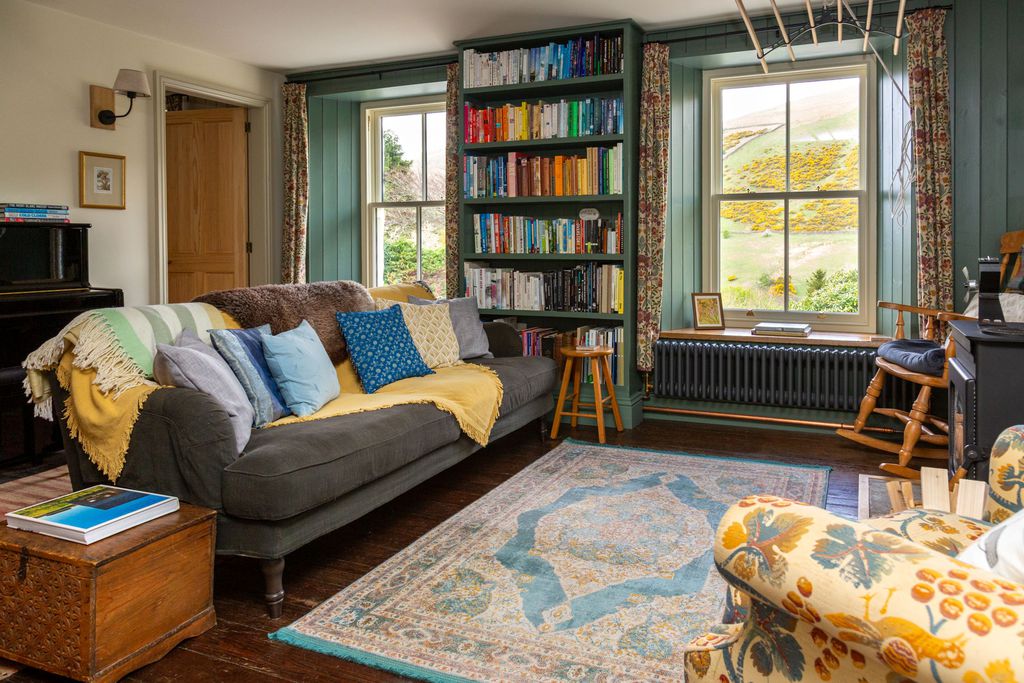 Ridge House 2 - Gallery