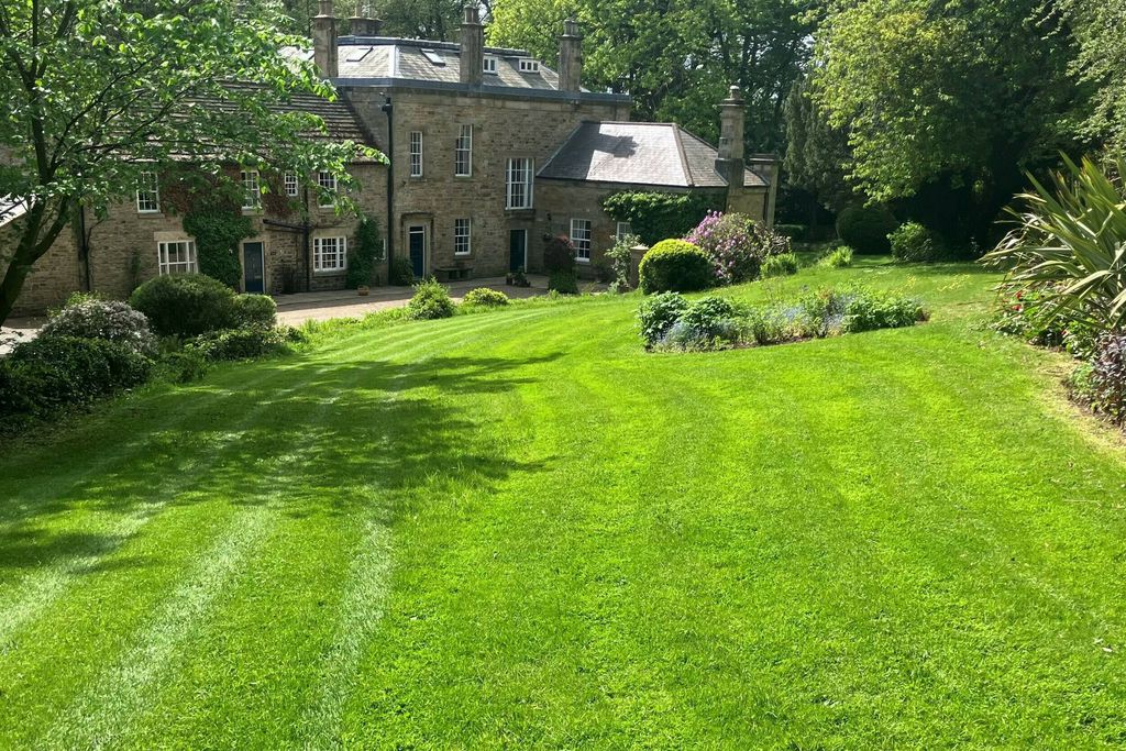 The Cottage at Burnhopeside Hall Estate 11 - Gallery
