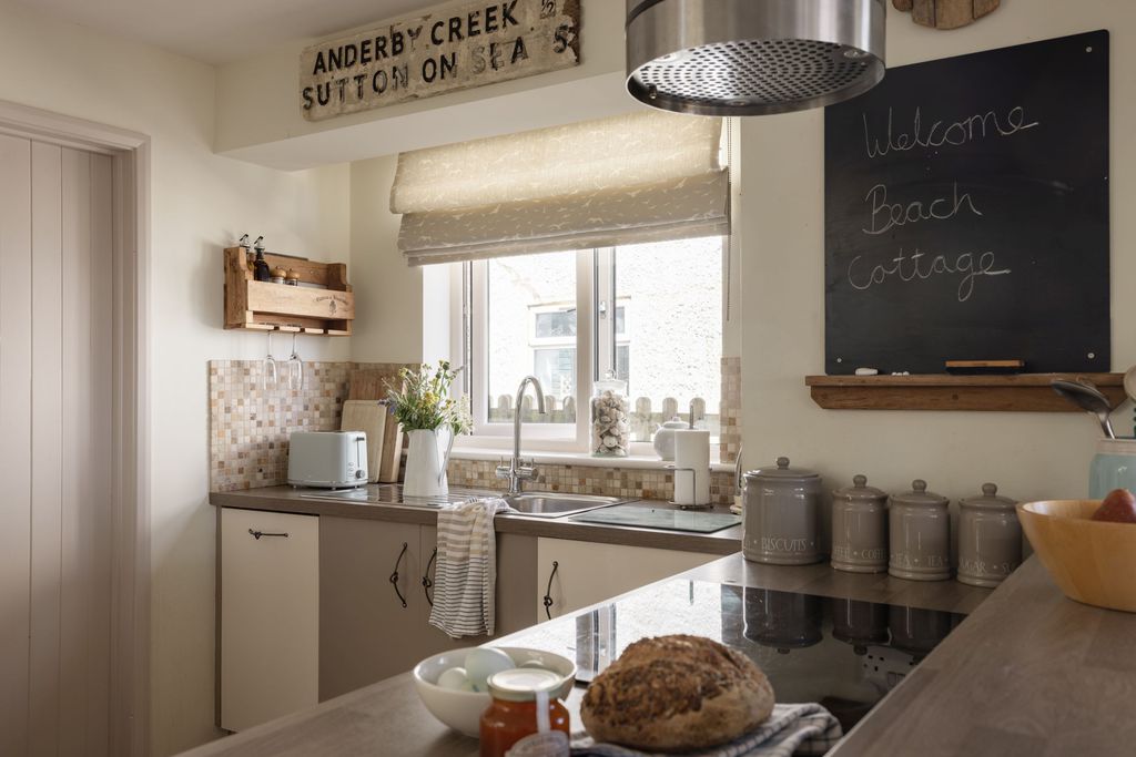 Beach Cottage, Anderby Creek 16 - Gallery