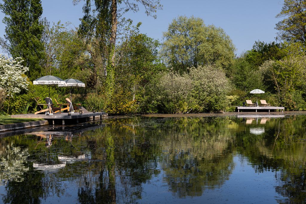 Moulin Moulin 2 - Gallery