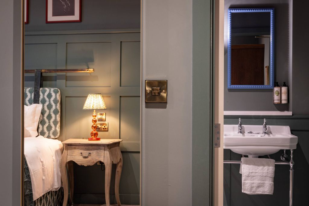 The Coat & Bear 7 - Gallery