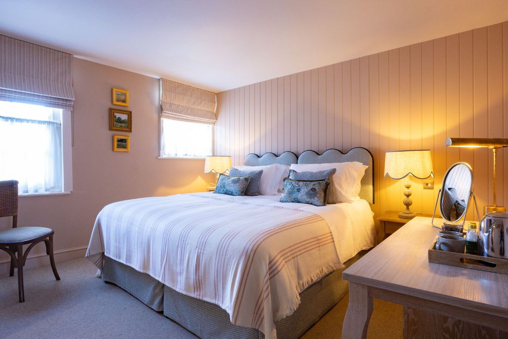The White Hart 7 - Gallery