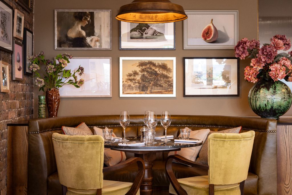 The White Hart 12 - Gallery