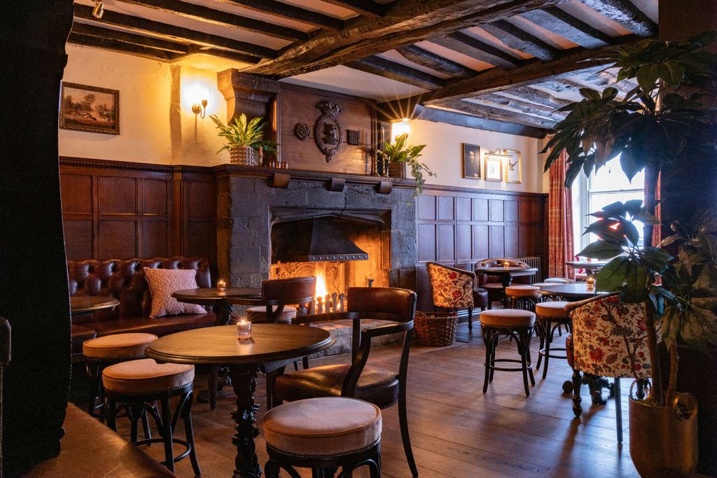 The White Hart 19 - Gallery