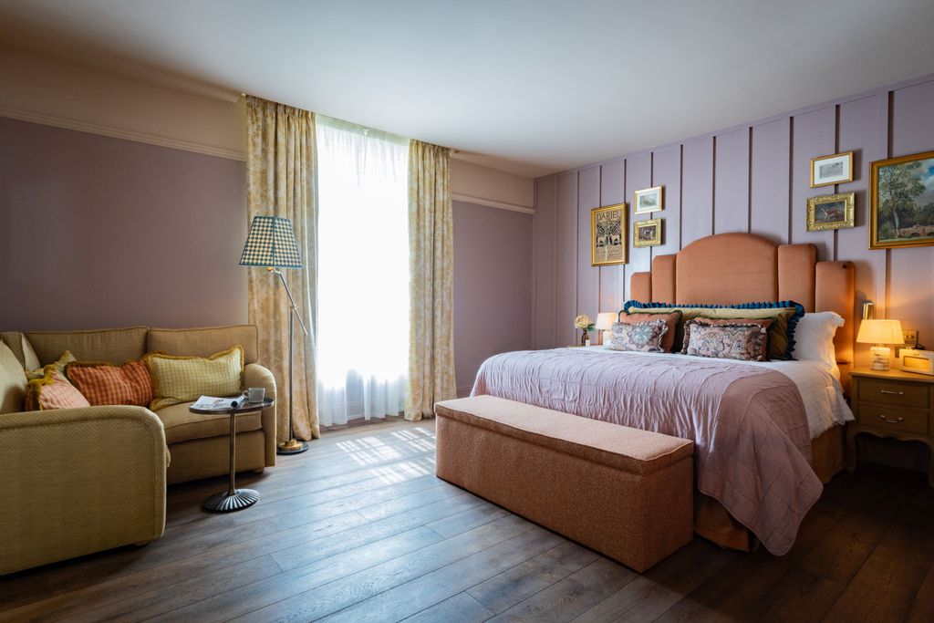 The Ragged Robin 2 - Gallery